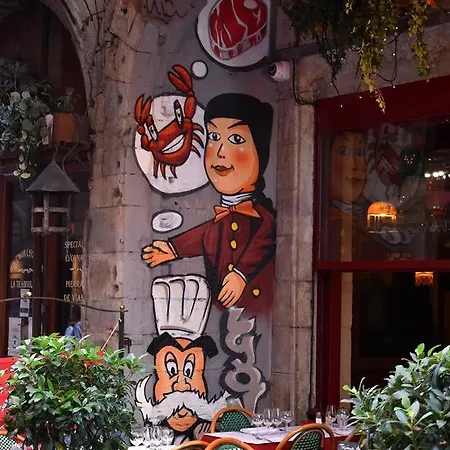 Charme Et Confort Aux Cordeliers