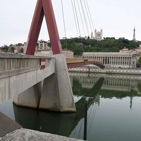 Διαμέρισμα Charme Et Confort Aux Cordeliers Λυών